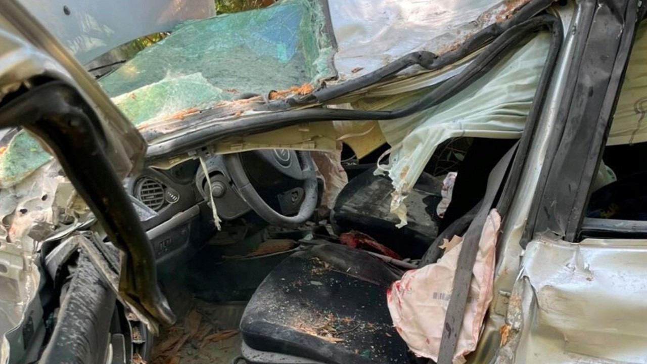 Germencikte trafik kazasi eski savci oldu esi yarali GieNYx2i